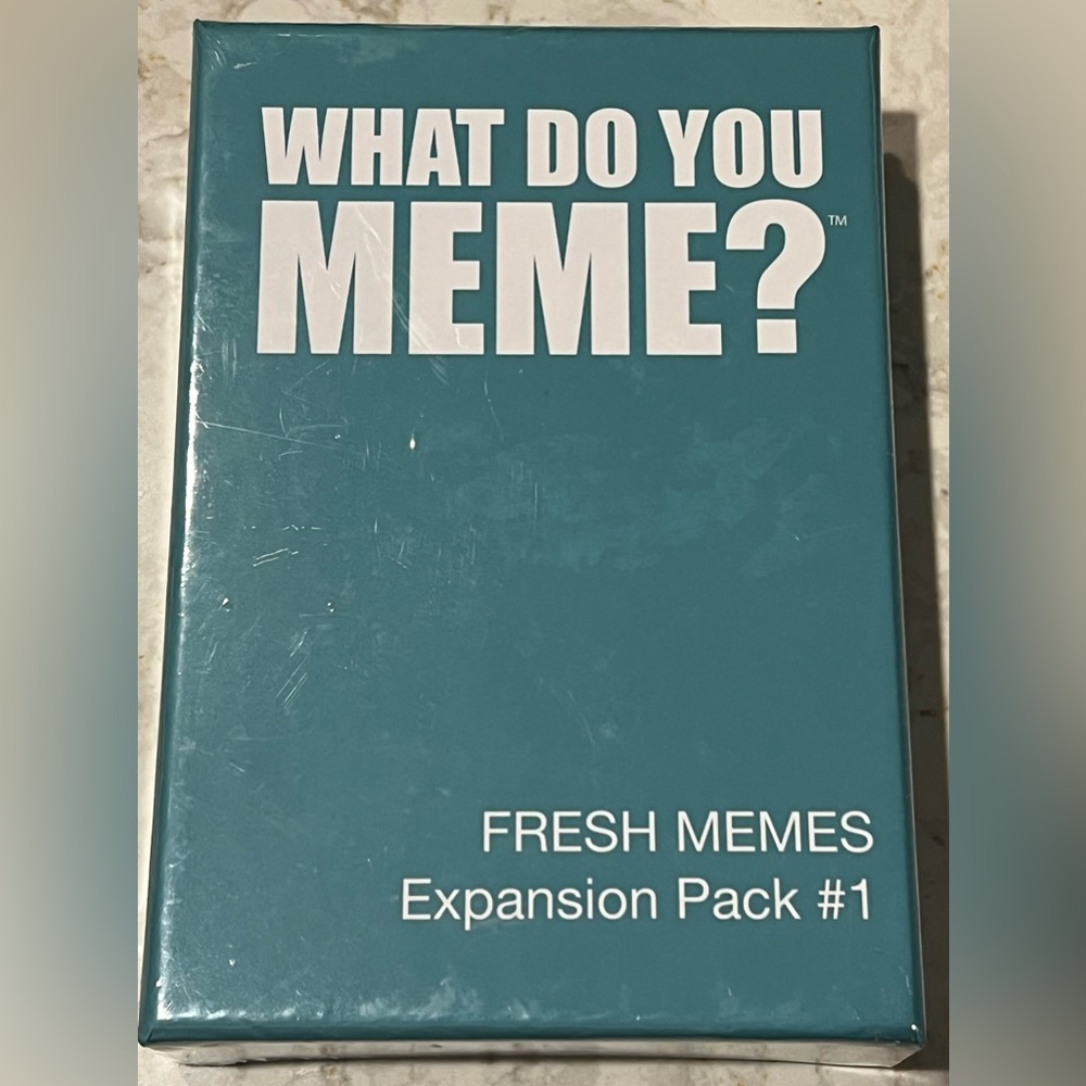 What Do You Meme? Fresh Memes Expansion Pack #1 / Ages 17+